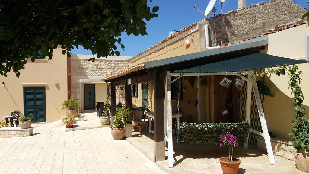 Alla Corte Di Nonna Maria Βίλα Pozzallo Εξωτερικό φωτογραφία